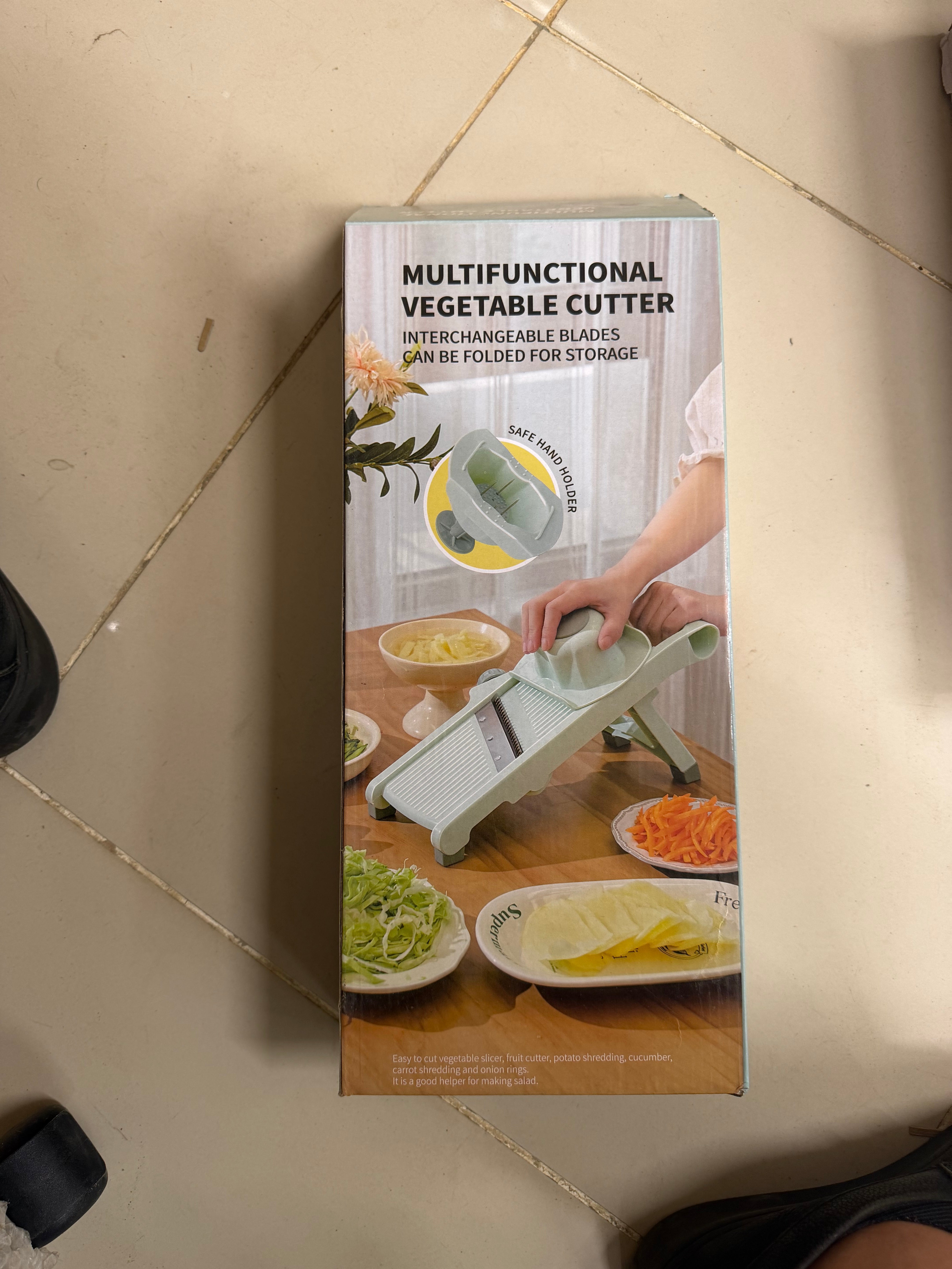 Foldable Multifunctional Vegetable Cutter with Interchangeable Stainless Steel Blades