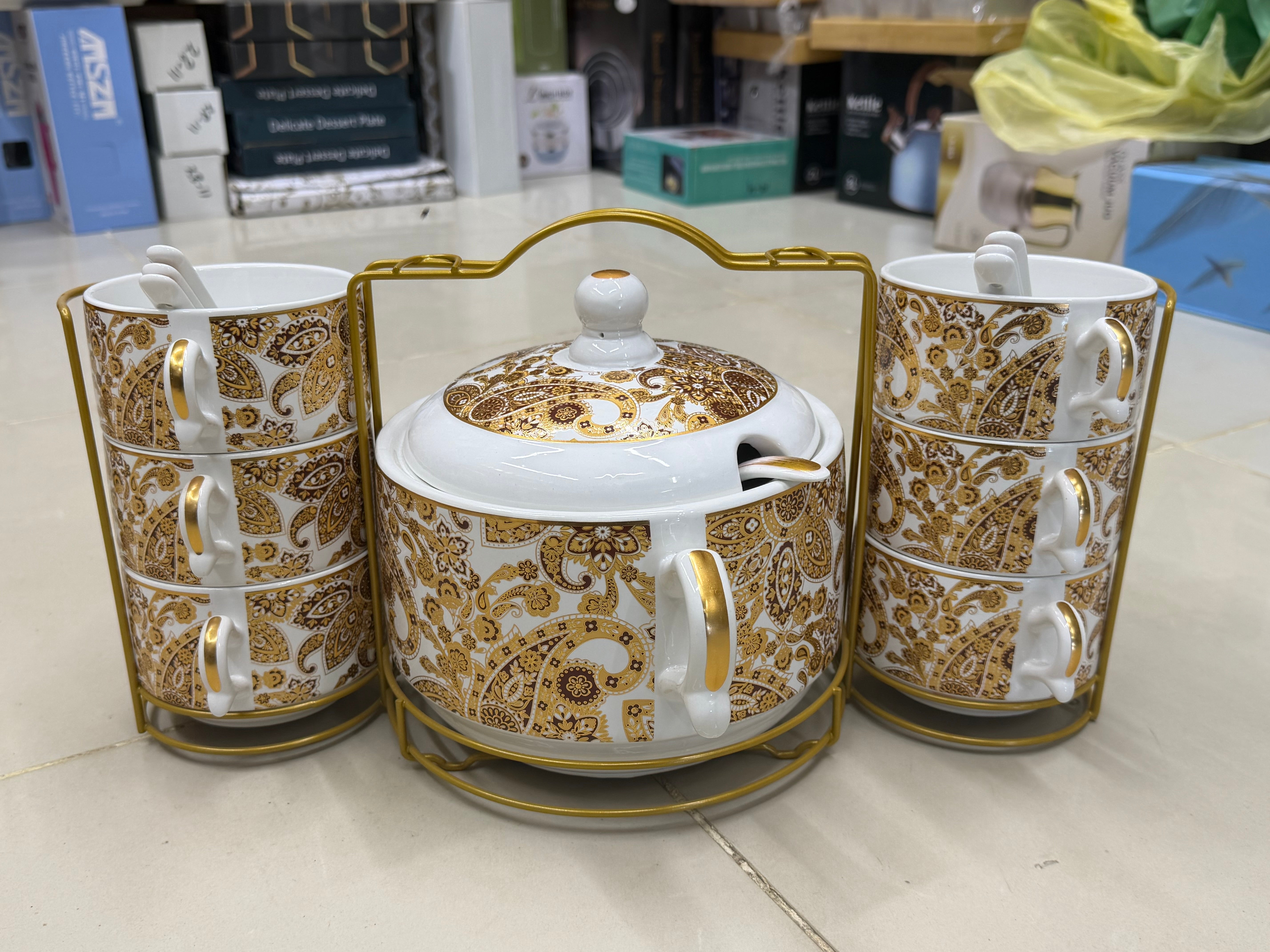 Golden Paisley 15-Piece Ceramic Soup and Mug Serving Set