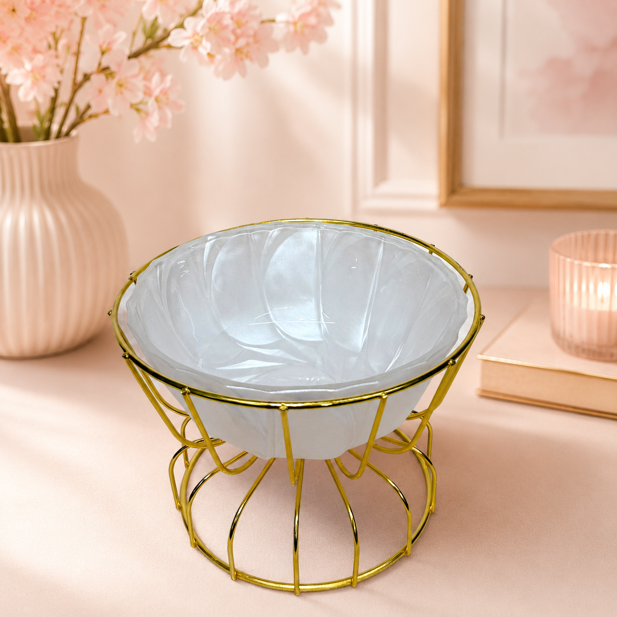 Elegant Decorative Salad Serving Bowl Centerpiece for Kitchen Countertop and Dining Table