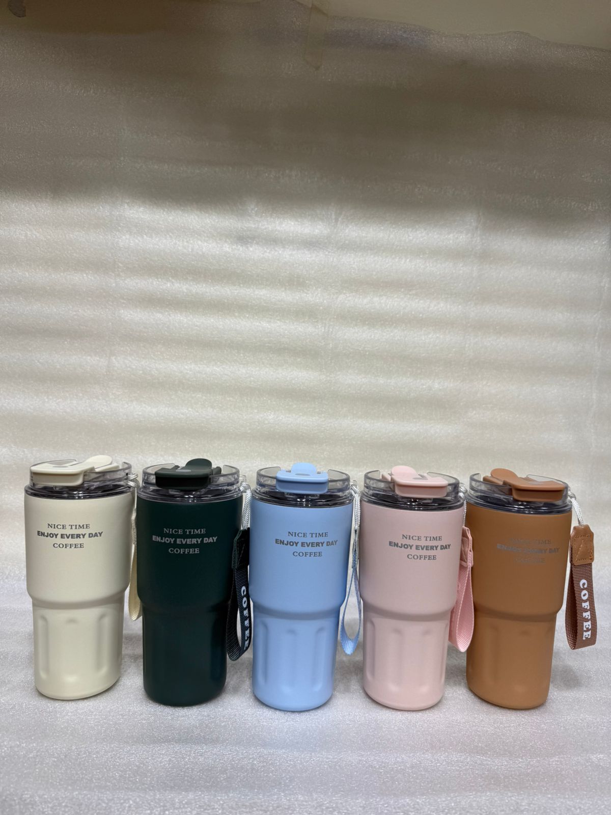 Coffee Tumbler with Carrying Strap & Leak-Proof Lid – Stainless Steel
