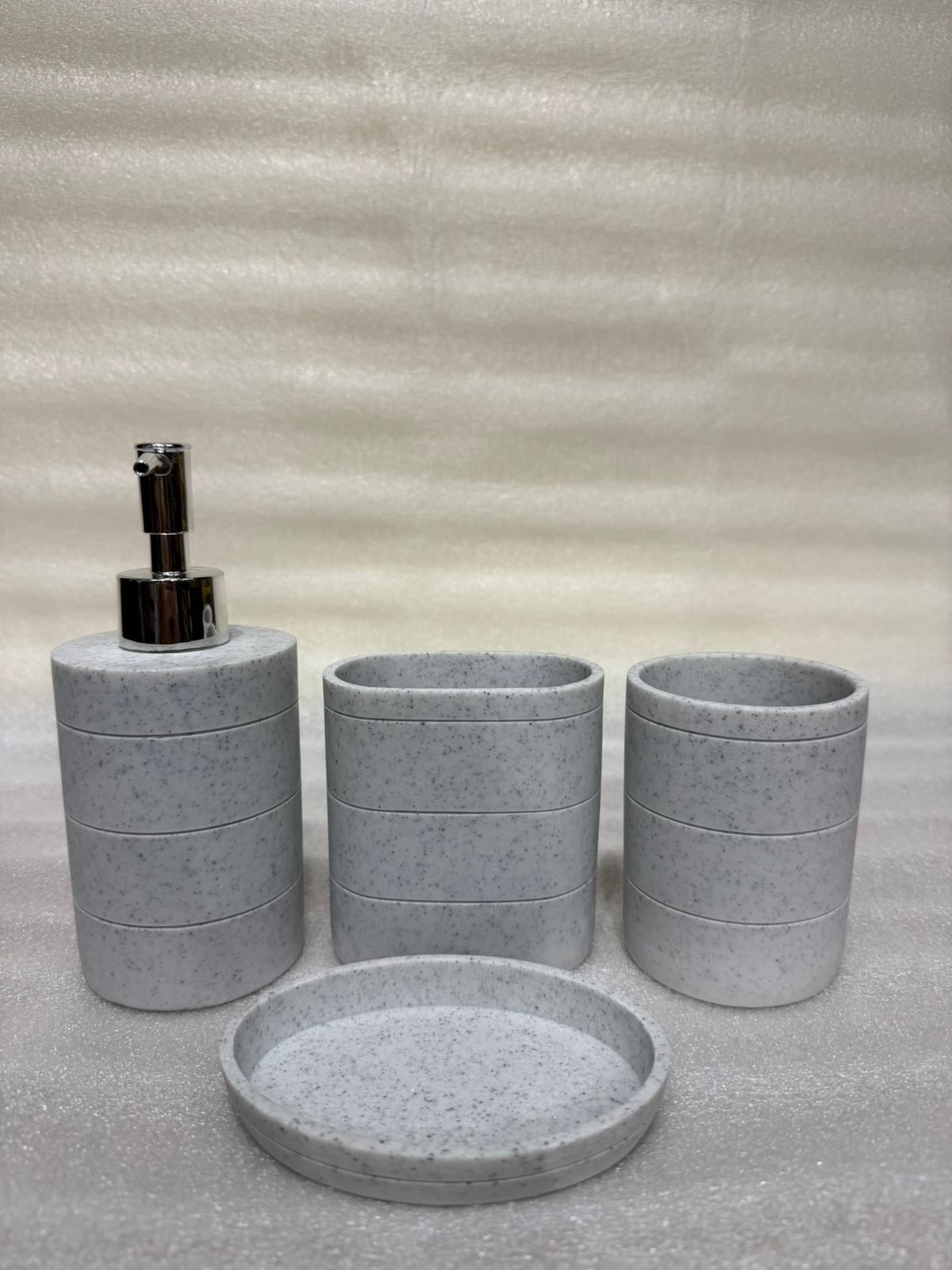 LUXURY RESIN BATHROOM ACCESSORIES SET STONE TEXTURE GREY 4 PIECES SET