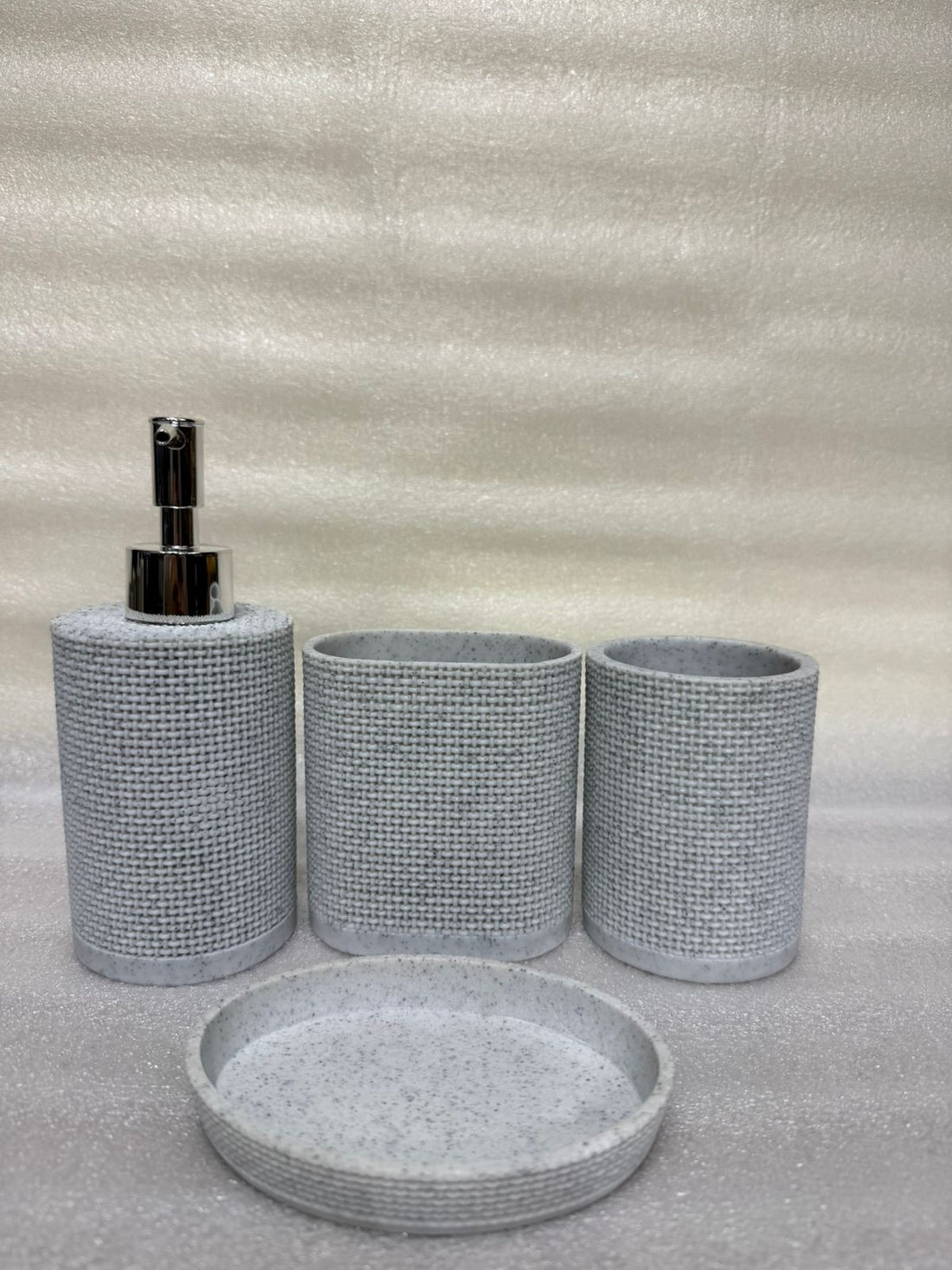 LUXURY RESIN BATHROOM ACCESSORIES SET LIGHT GREY TEXTURED 4 PIECES SET