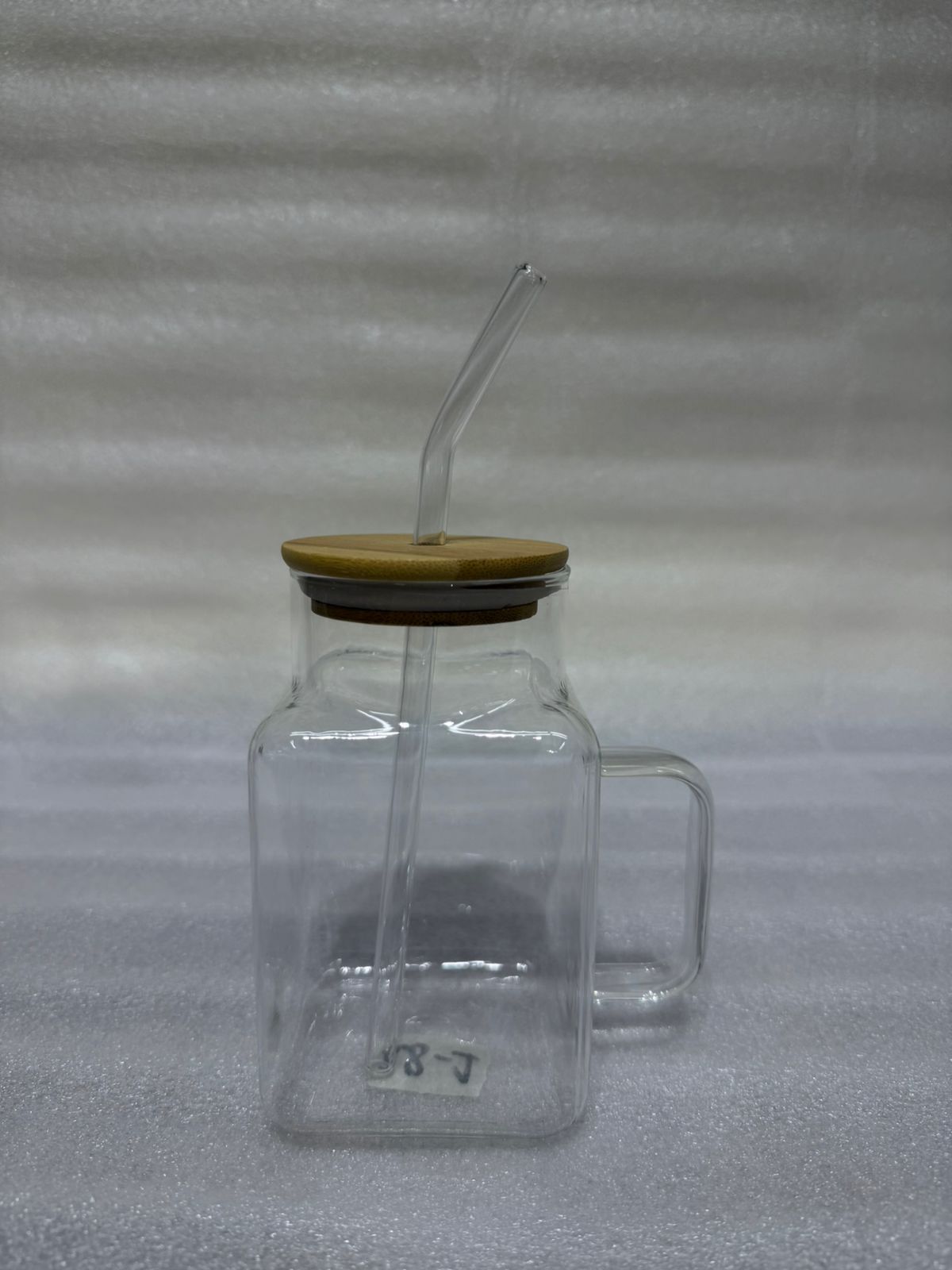 Clear Round Glass Coffee Cup with Wooden Lid and Straw