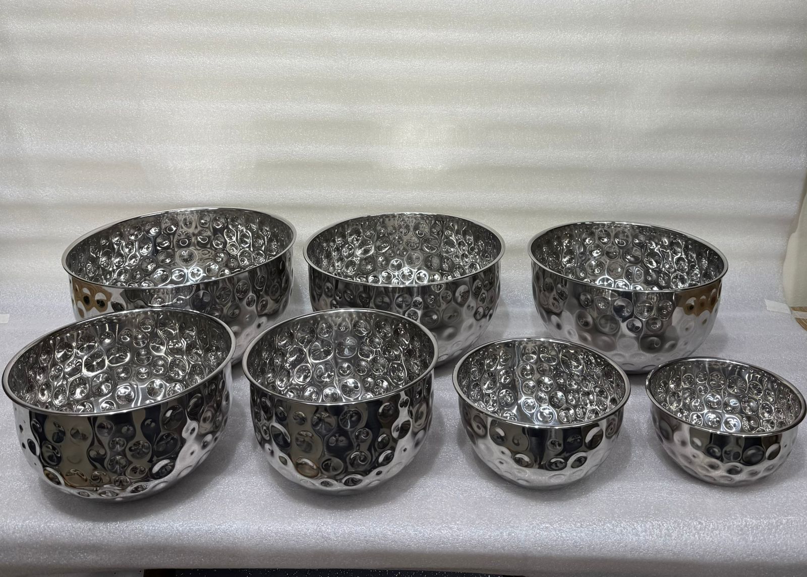 7-Pcs Premium Nesting Metal Salad and Popcorn Bowls