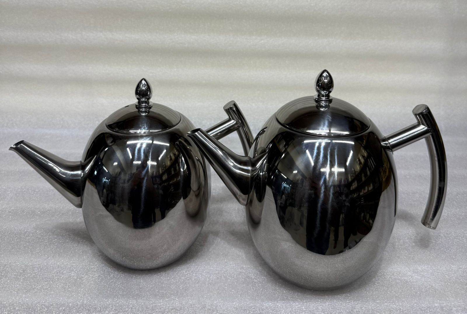 Modern Loose Leaf Tea Pot and Coffee Server for Kitchen and Dining