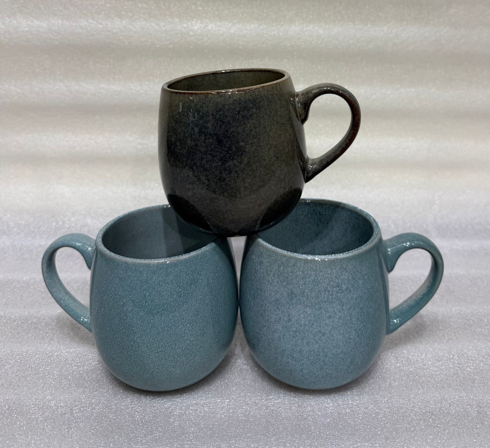 Modern Earthy Stoneware Crockery for Home and Office Coffee Bar