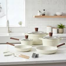 Luxury Ribbed White Non-Stick Cookware Set with Brown Handles